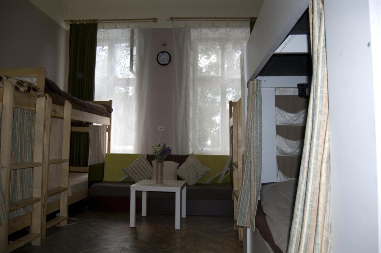 Hostel Drive Lviv Buitenkant foto