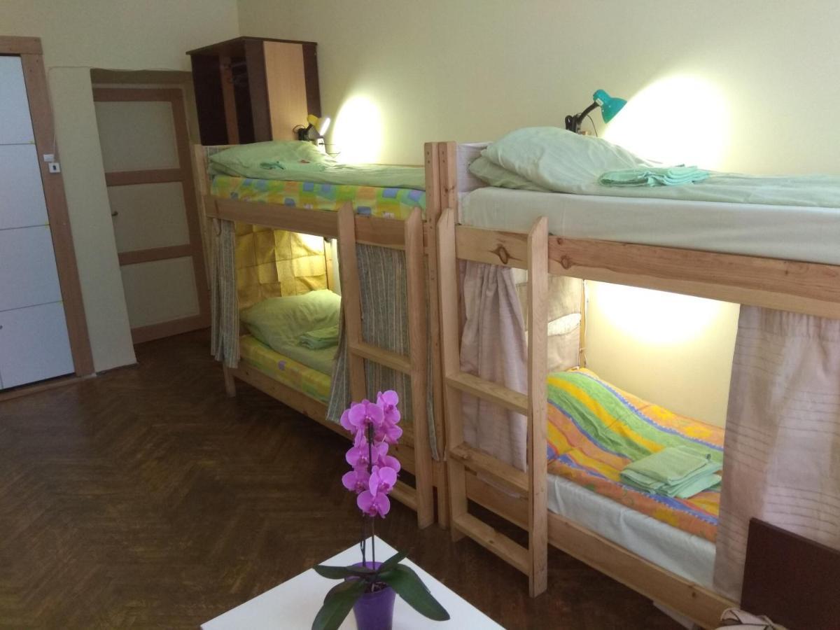 Hostel Drive Lviv Buitenkant foto